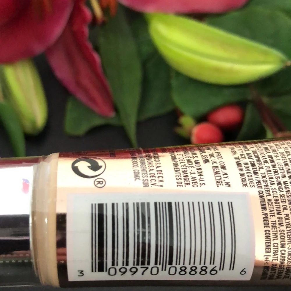 Revlon PhotoReady Candid GLOW Anti-Pollution Foundation # 120 Buff Seale…
